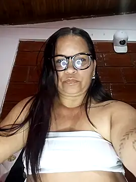 Snapshot of Sikiu_40 chatting on 02-06-25, 05:14 Sikiu 40 online show from 02-06-25, 05:14