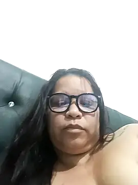 Snapshot of Sikiu_40 chatting on 02-10-25, 06:53 Sikiu 40 online show from 02-10-25, 06:53