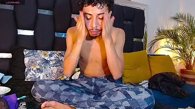 RyanRizzo online show from 01-26-25, 01:20