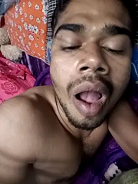 Snapshot of 900irani chatting on 01-25-25, 03:40 900irani online show from 01-25-25, 03:40