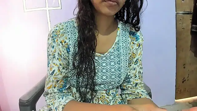 Snapshot of aarjulove chatting on 09-24-25, 09:56 aarjulove online show from 09-24-25, 09:56