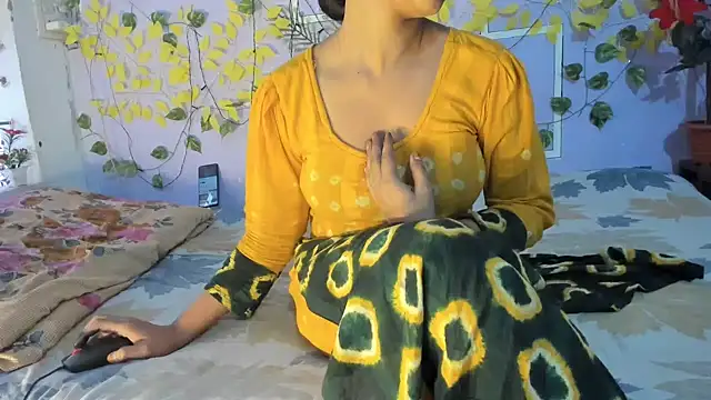 Snapshot of aarjulove chatting on 05-03-26, 12:11 aarjulove online show from 05-03-26, 12:11