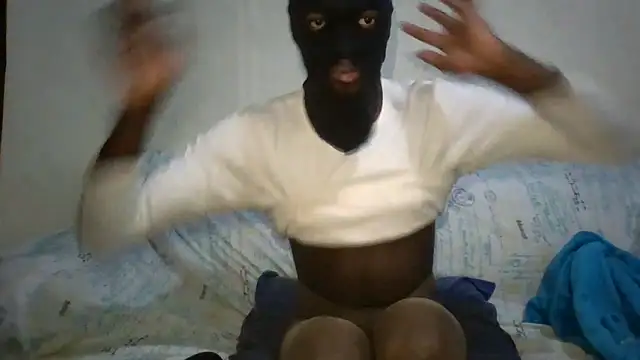 Snapshot of BRawSocietyy chatting on 06-03-26, 10:26 BRawSocietyy online show from 06-03-26, 10:26