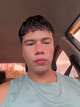 Snapshot of Logan_smith1 chatting on 06-18-26, 04:11 Logan smith1 online show from 06-18-26, 04:11