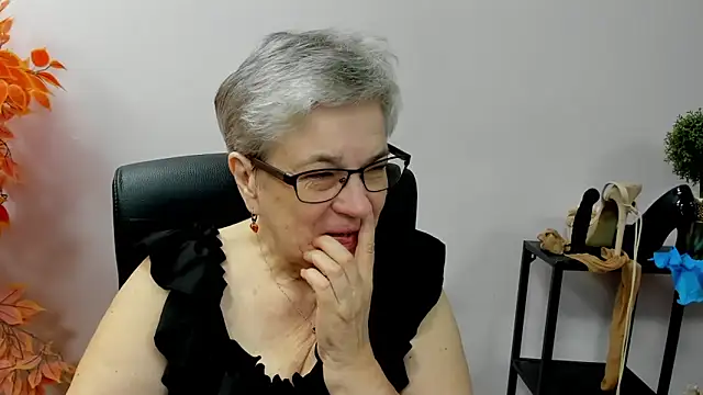 IrisDream online show from 10-09-25, 06:22