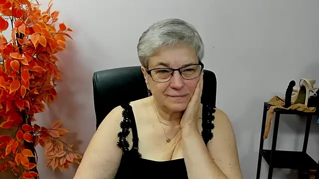 IrisDream online show from 10-15-25, 06:35