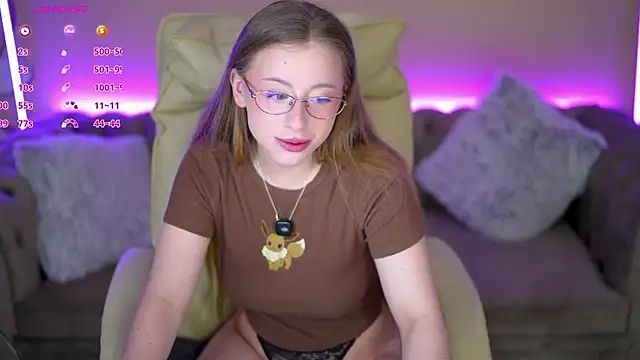 SilverrMoon online show from 04-24-26, 06:38