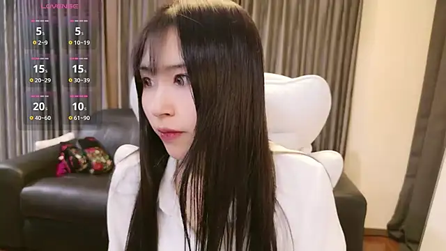 Snapshot of -satomi-jp chatting on 01-06-26, 01:15 -satomi-jp online show from 01-06-26, 01:15