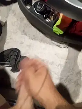 Snapshot of 05alemci chatting on 11-15-25, 07:43 05alemci online show from 11-15-25, 07:43