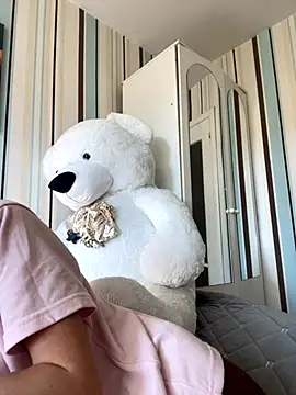 Liya my online show from 10-21-25, 11:22