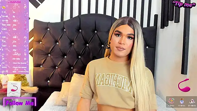 Snapshot of AllisonsweetZ chatting on 12-31-24, 08:12 AllisonsweetZ online show from 12-31-24, 08:12