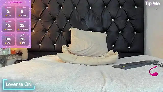 Snapshot of AllisonsweetZ chatting on 01-21-25, 11:13 AllisonsweetZ online show from 01-21-25, 11:13