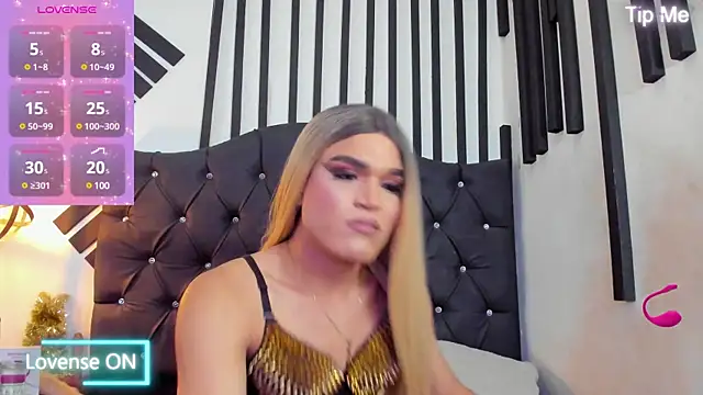 Snapshot of AllisonsweetZ chatting on 01-22-25, 07:56 AllisonsweetZ online show from 01-22-25, 07:56