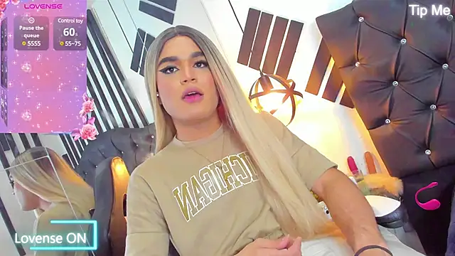 Snapshot of AllisonsweetZ chatting on 02-26-25, 11:04 AllisonsweetZ online show from 02-26-25, 11:04