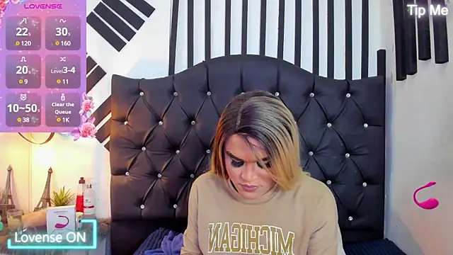 Snapshot of AllisonsweetZ chatting on 03-03-25, 01:20 AllisonsweetZ online show from 03-03-25, 01:20