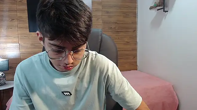 jhoellx online show from 10-04-25, 08:18