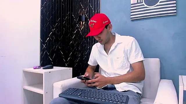 Snapshot of Liam_crox chatting on 01-20-25, 05:37 Liam crox online show from 01-20-25, 05:37