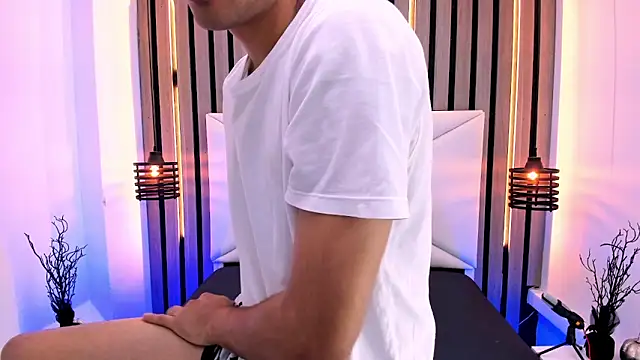 Snapshot of Liam_crox chatting on 03-07-25, 01:40 Liam crox online show from 03-07-25, 01:40