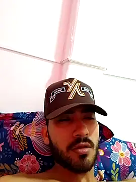 Snapshot of Liam_crox chatting on 11-05-25, 12:27 Liam crox online show from 11-05-25, 12:27