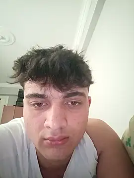 boy 3835 online show from 03-16-25, 12:00