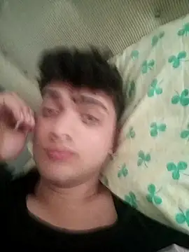 boy 3835 online show from 03-18-25, 12:47