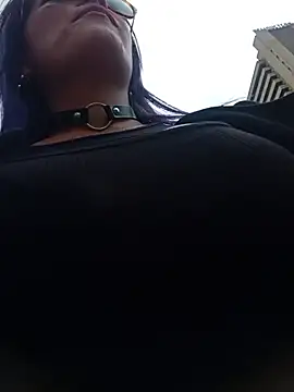 Snapshot of sophie_banger chatting on 09-18-25, 06:10 sophie banger online show from 09-18-25, 06:10