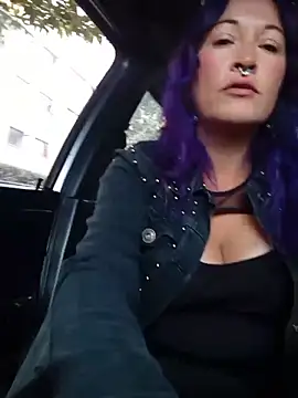 Snapshot of sophie_banger chatting on 10-08-25, 03:42 sophie banger online show from 10-08-25, 03:42