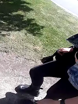 Snapshot of sophie_banger chatting on 11-12-25, 04:29 sophie banger online show from 11-12-25, 04:29