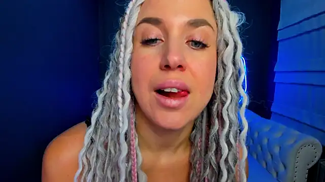 rock n roxy online show from 11-17-25, 01:33