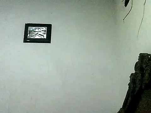 Snapshot of maick5- chatting on 10-10-25, 02:32 maick5- online show from 10-10-25, 02:32