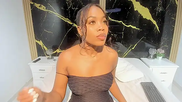 Snapshot of CarlieLyn chatting on 03-04-26, 07:09 CarlieLyn online show from 03-04-26, 07:09