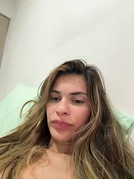 Snapshot of cuteluci_ chatting on 01-28-25, 02:10 cuteluci online show from 01-28-25, 02:10