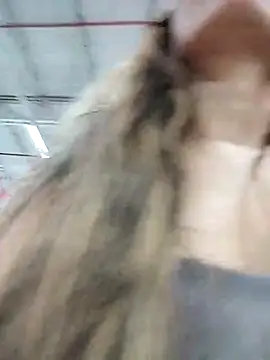 Snapshot of cuteluci_ chatting on 02-16-25, 06:54 cuteluci online show from 02-16-25, 06:54