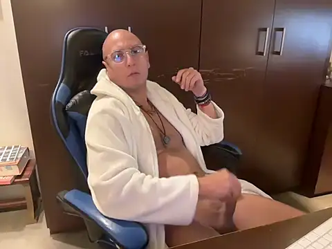 alanan881 online show from 02-21-25, 04:07