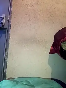 Snapshot of Thickcockzivyy chatting on 12-19-25, 01:45 Thickcockzivyy online show from 12-19-25, 01:45