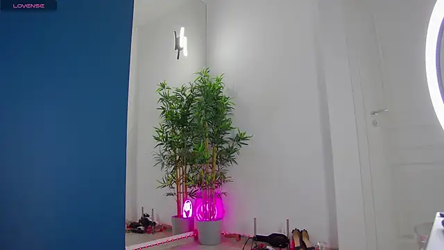 CelineMeyerr online show from 07-08-26, 05:01