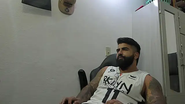 Lyon vach online show from 02-11-25, 03:40