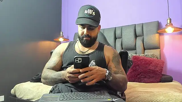 Lyon vach online show from 09-08-25, 09:03