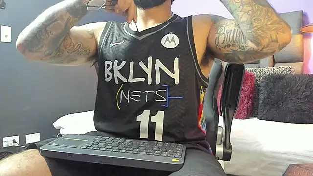 Lyon vach online show from 09-18-25, 09:17