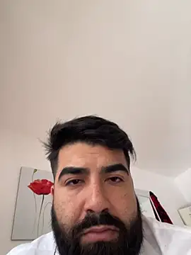 Snapshot of Lyon_vach chatting on 12-15-25, 08:57 Lyon vach online show from 12-15-25, 08:57