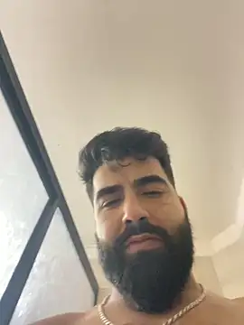 Snapshot of Lyon_vach chatting on 12-18-25, 09:32 Lyon vach online show from 12-18-25, 09:32