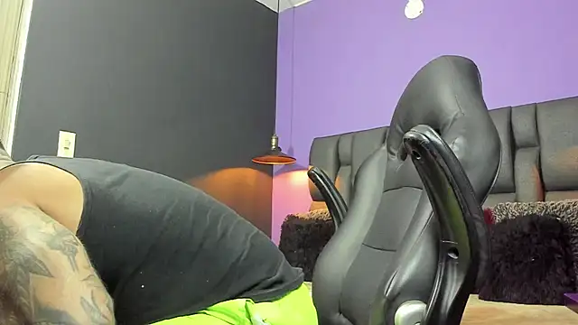 Snapshot of Lyon_vach chatting on 01-07-26, 11:51 Lyon vach online show from 01-07-26, 11:51