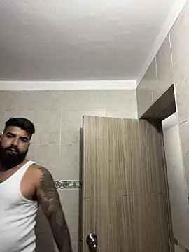 Snapshot of Lyon_vach chatting on 01-10-26, 10:25 Lyon vach online show from 01-10-26, 10:25