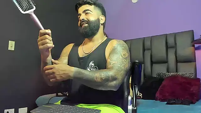 Snapshot of Lyon_vach chatting on 02-10-26, 04:16 Lyon vach online show from 02-10-26, 04:16