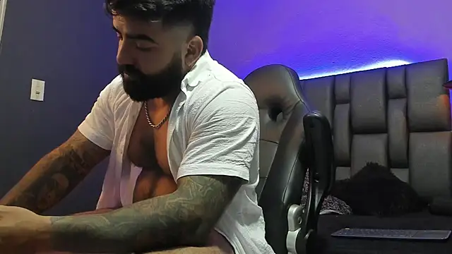 Snapshot of Lyon_vach chatting on 02-23-26, 11:57 Lyon vach online show from 02-23-26, 11:57