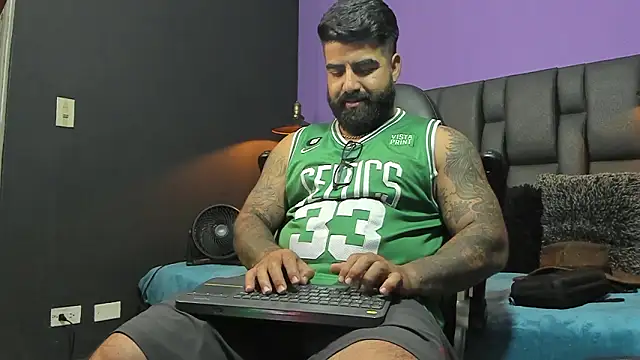 Snapshot of Lyon_vach chatting on 03-04-26, 11:33 Lyon vach online show from 03-04-26, 11:33