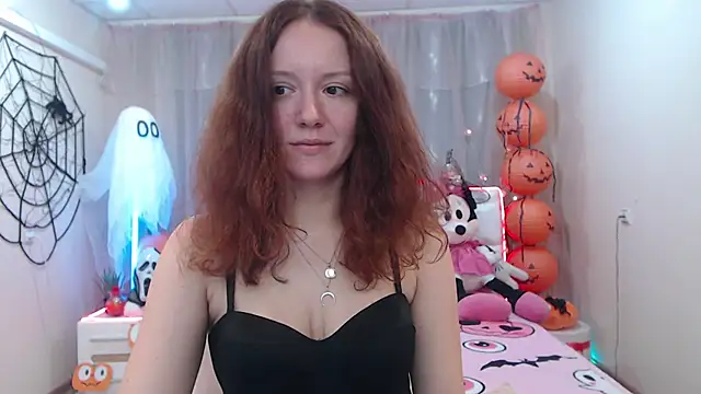 BarbaraStily online show from 10-19-25, 07:42