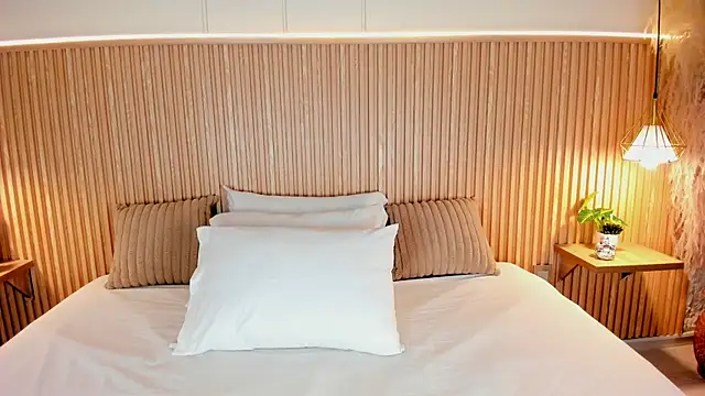 Snapshot of ArticaBelle chatting on 03-10-26, 04:28 ArticaBelle online show from 03-10-26, 04:28