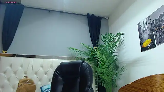 Snapshot of nolan_twink1 chatting on 09-30-25, 05:51 nolan twink1 online show from 09-30-25, 05:51