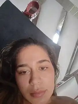 Snapshot of LaurenWelly_ chatting on 06-16-26, 12:52 LaurenWelly online show from 06-16-26, 12:52